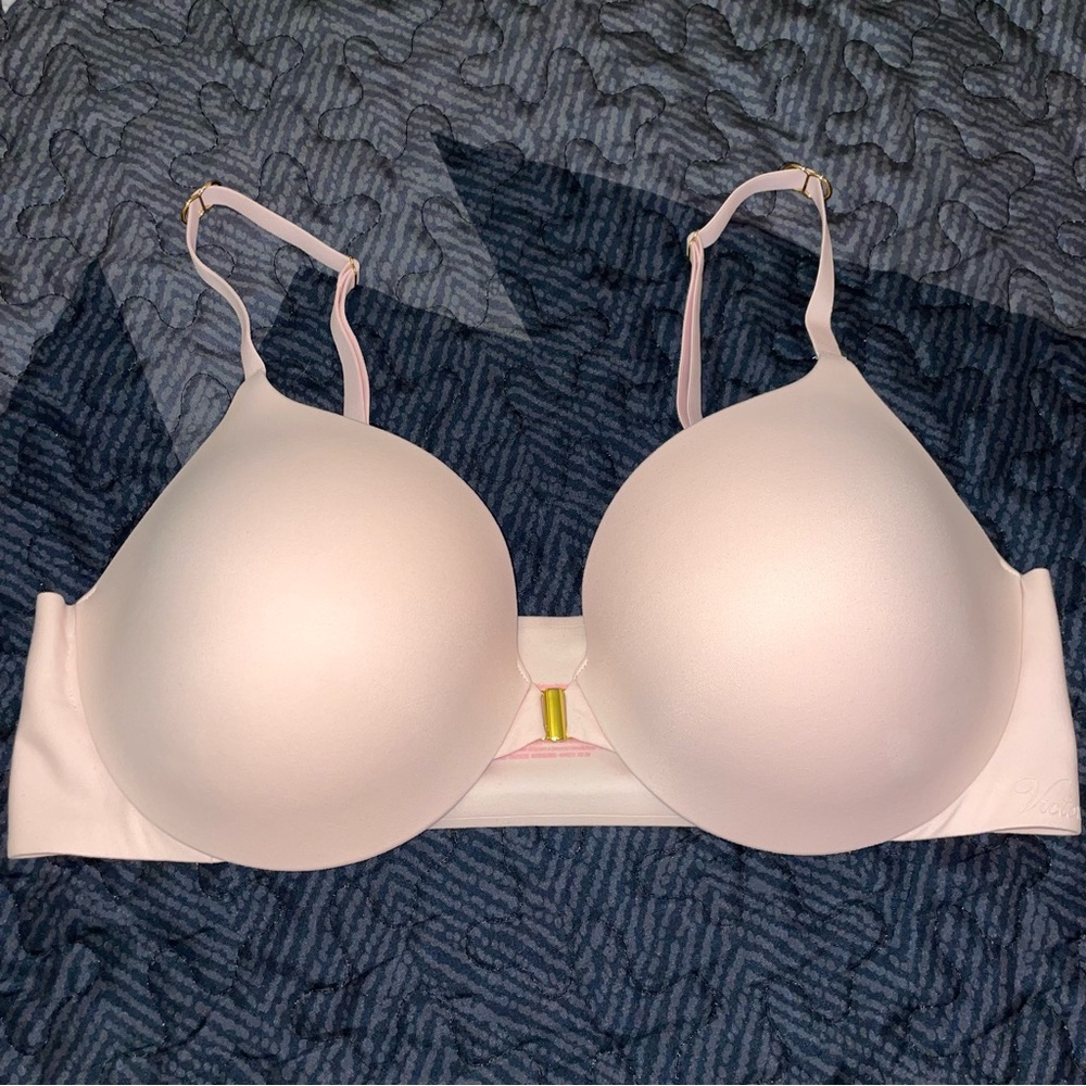 Victoria's Secret Incredible Bra Front Closure